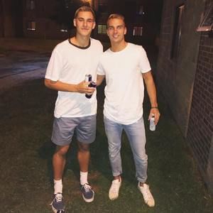 Meet your Posher, Troy